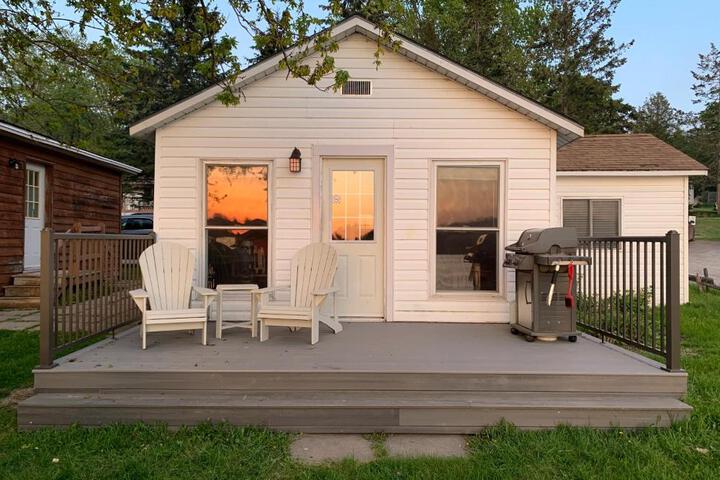 Merland Park Cottages and Motel