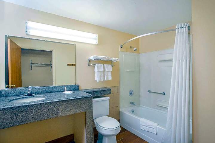 Knights Inn Tonawanda
