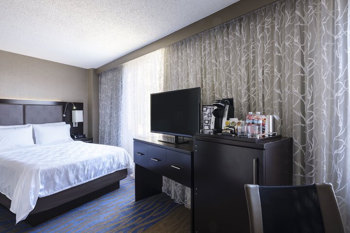 Room 34 of 92