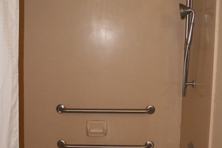Room 8 of 38