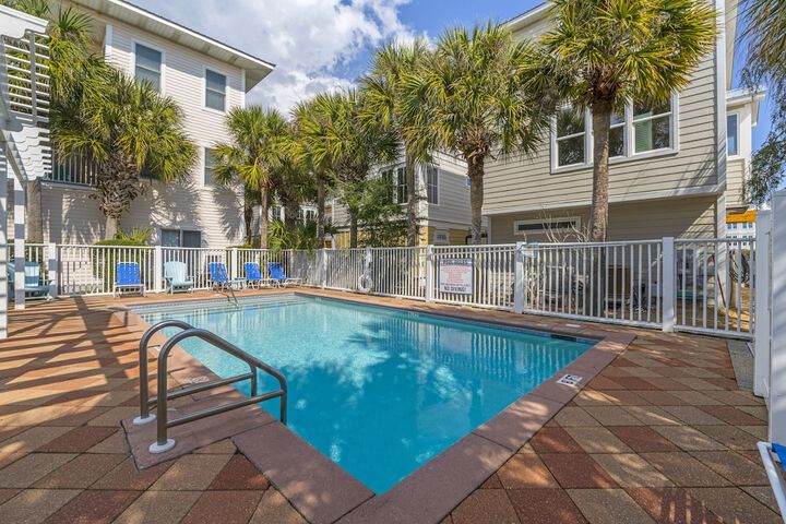 Pool 10 of 55