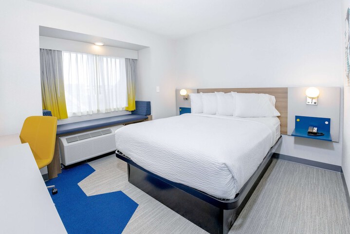 Microtel Inn & Suites by Wyndham Springville