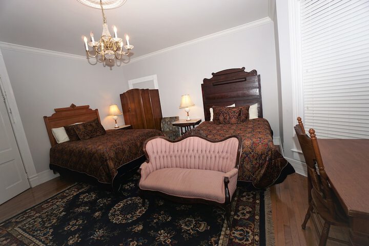 Room 45 of 73