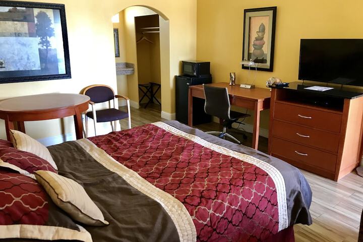 Town & Country Motel