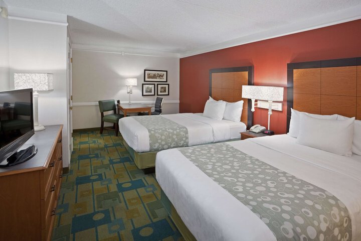Room 15 of 40
