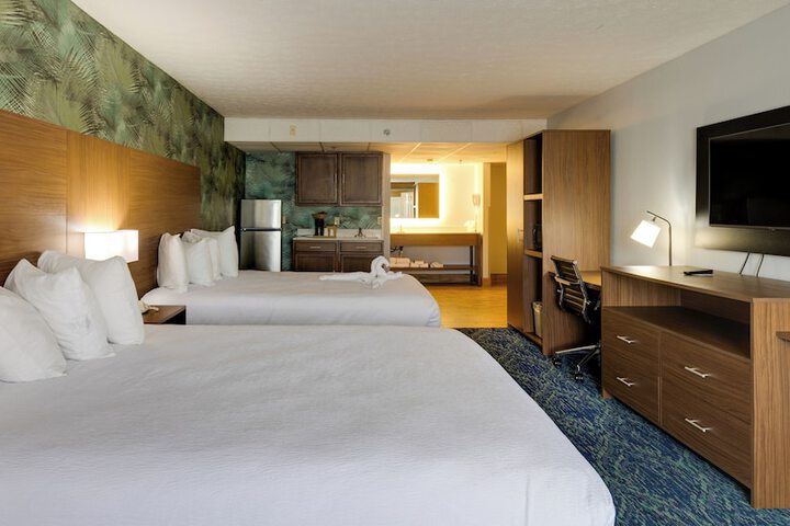 Room 34 of 59