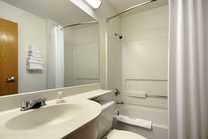 Room 7 of 22