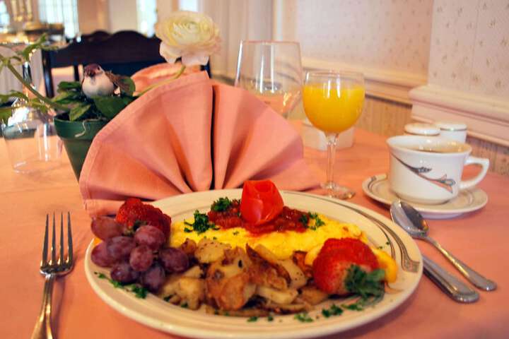 Breakfast/Coffee Service 28 of 30