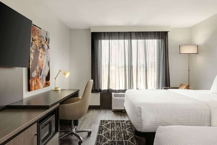 Room 36 of 70