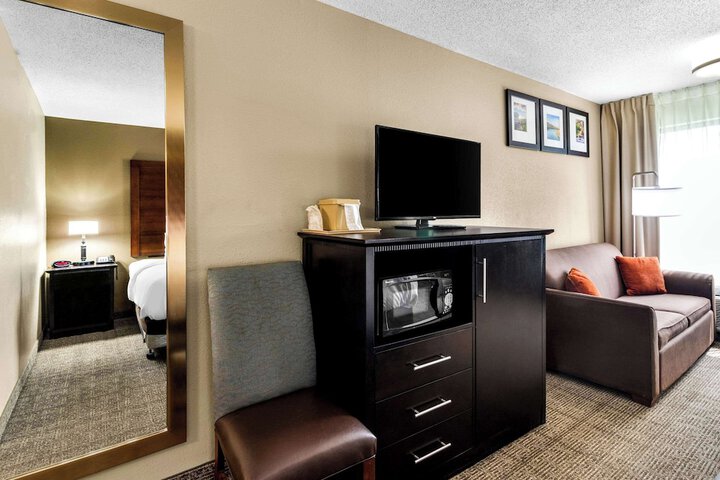 Room 34 of 47