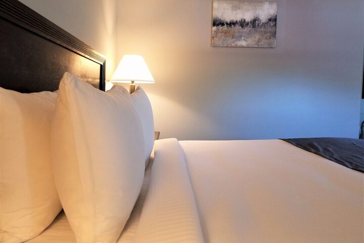 Mt Madison Inn & Suites