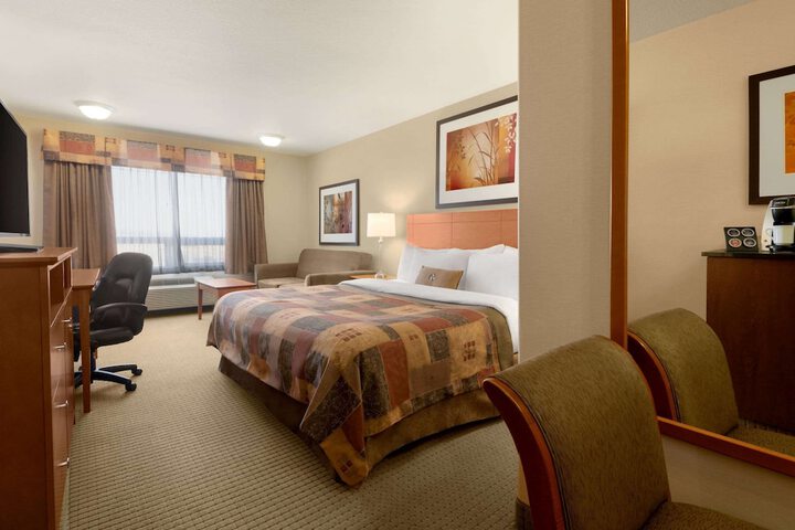 Room 16 of 38