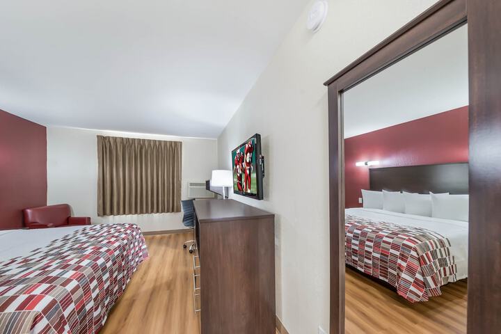 Room 11 of 29