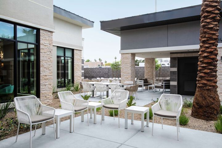 Terrace/Patio 30 of 32
