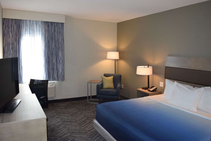 Room 25 of 35