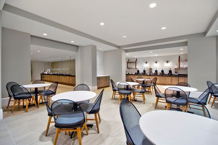 Residence Inn by Marriott Orlando Flamingo Crossing / Western Entrance