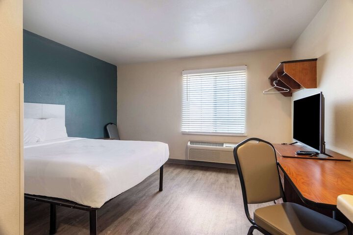 Room 20 of 25