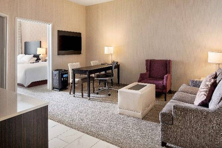 Embassy Suites Louisville Downtown