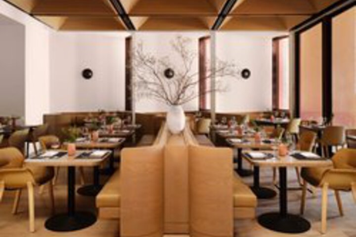Dining 47 of 60