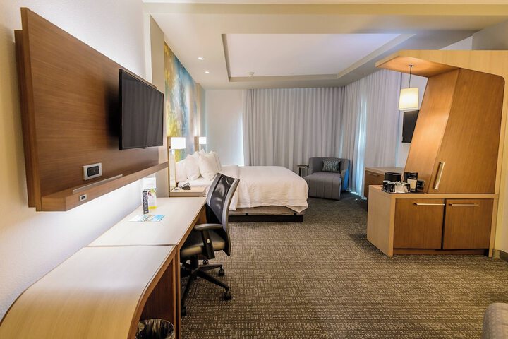 Courtyard by Marriott Lake Jackson