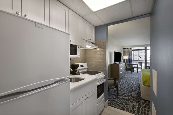 Dayton House Resort BW Signature Collection