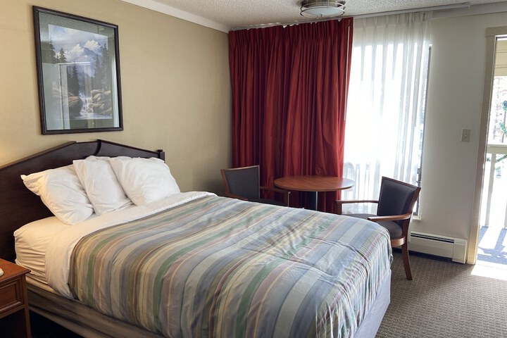 Room 62 of 68