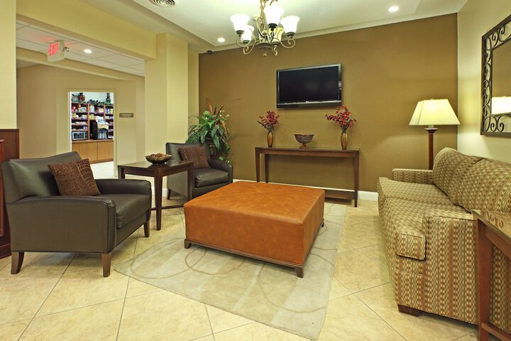 Hotel 6 of 53