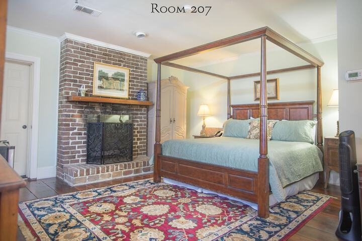Room 78 of 170