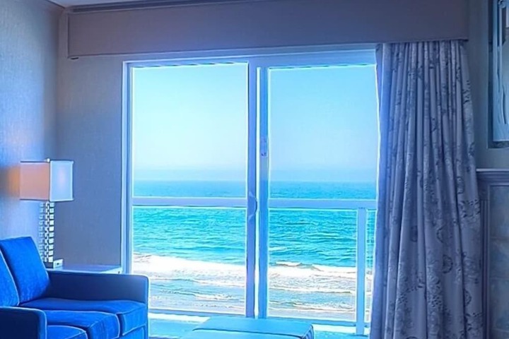 Elizabeth Oceanfront Suites an Ascend Collection Hotel