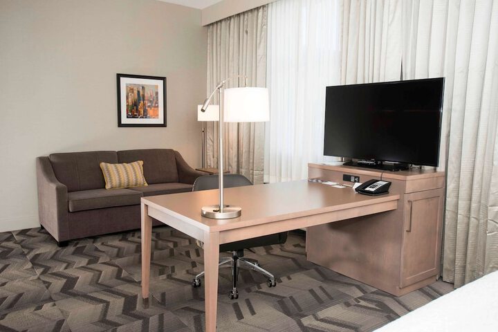 Room 28 of 53