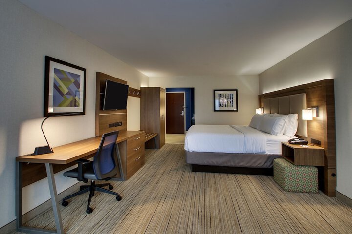 Room 21 of 43
