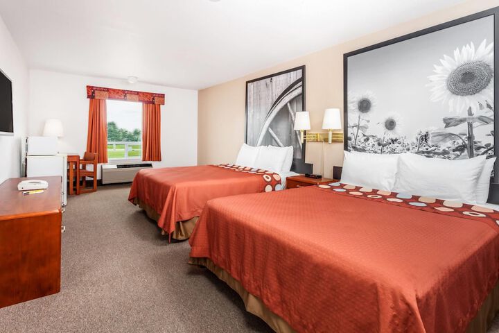 Super 8 by Wyndham Morden