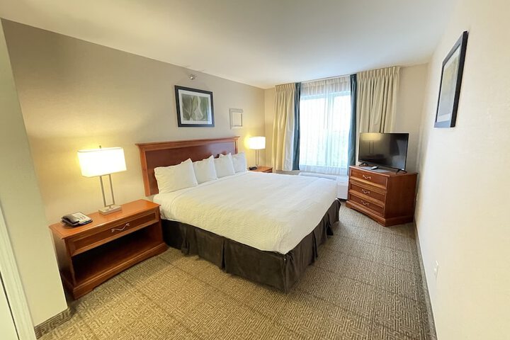 Smart Suites an Ascend Collection Hotel