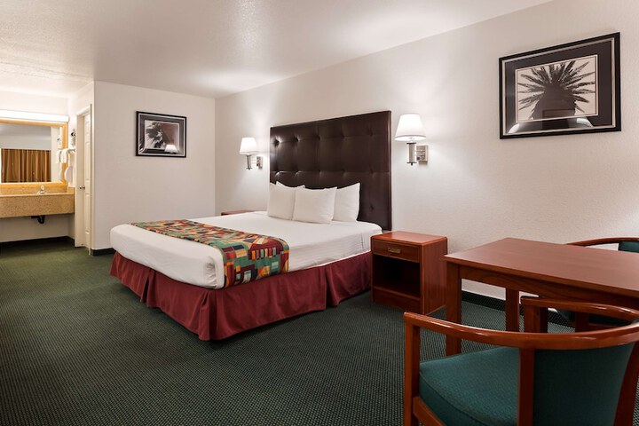 Room 22 of 23