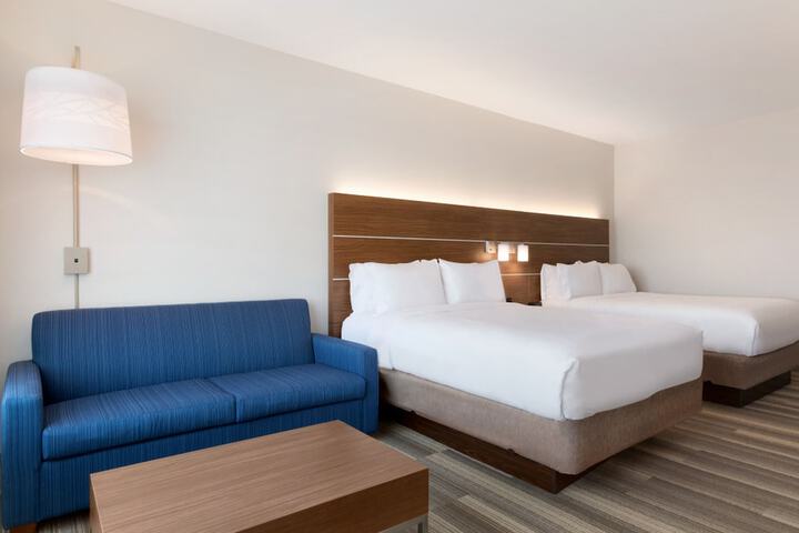 Room 20 of 37