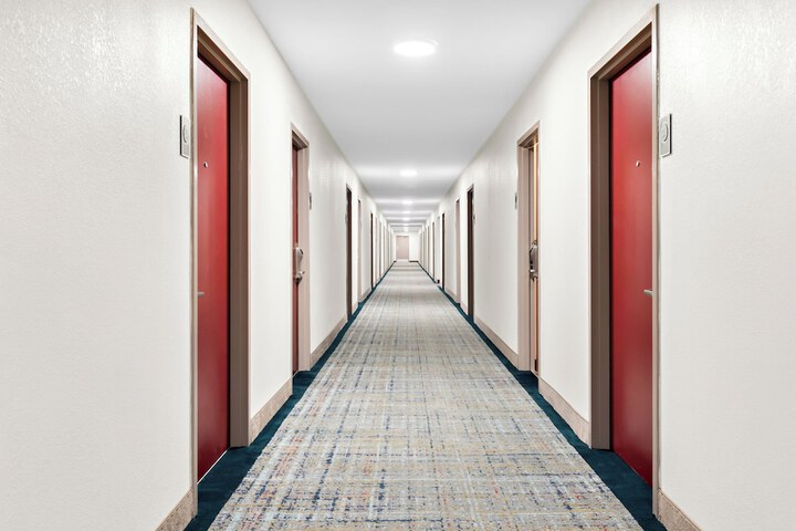 Ballroom/Hall 35 of 35