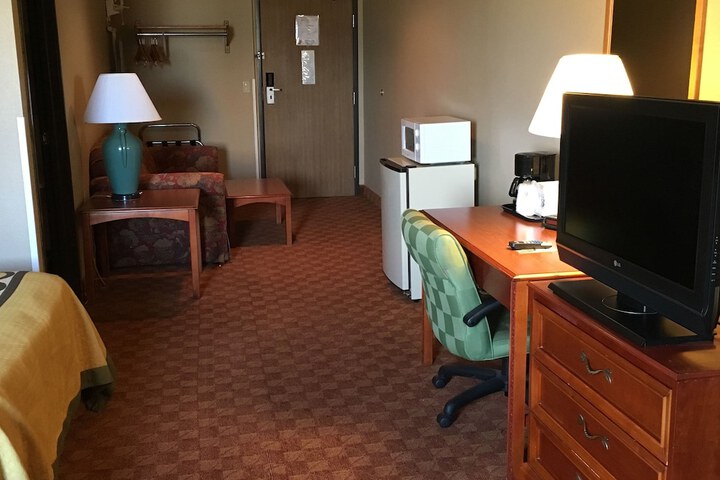 Room 14 of 50