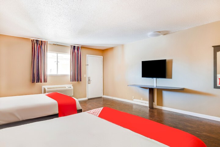 Room 14 of 20