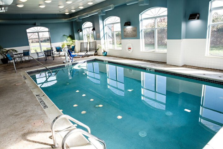 Country Inn & Suites by Radisson Harrisburg West Mechanicsburg