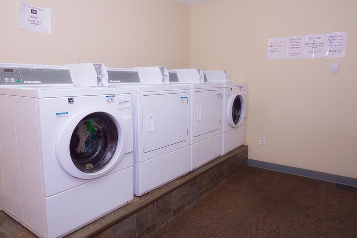 Laundry 33 of 34