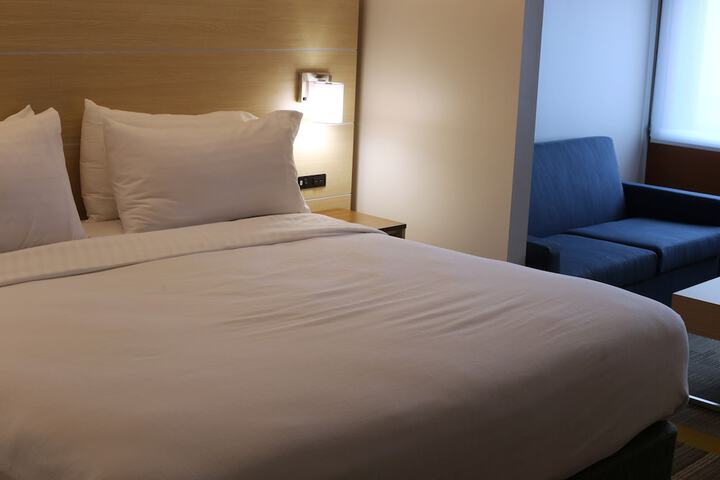 Room 18 of 41