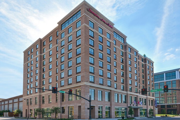 Hotel 2 of 56