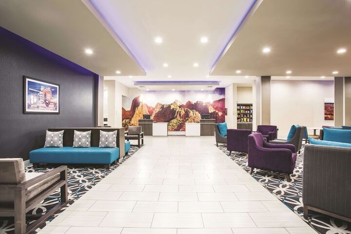 Hotel Interior 10 of 33