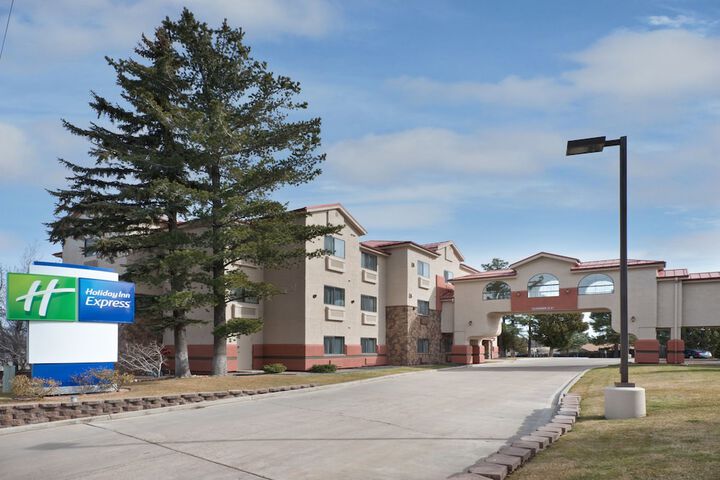 Hotel 7 of 36