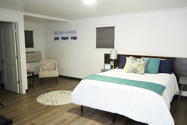Room 12 of 27