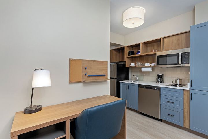Room 27 of 52
