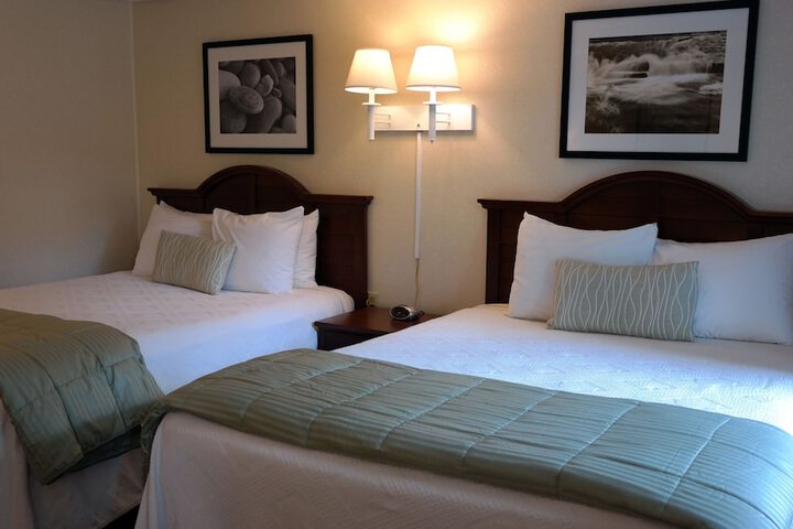 Moseley Cottage Inn & Town Motel