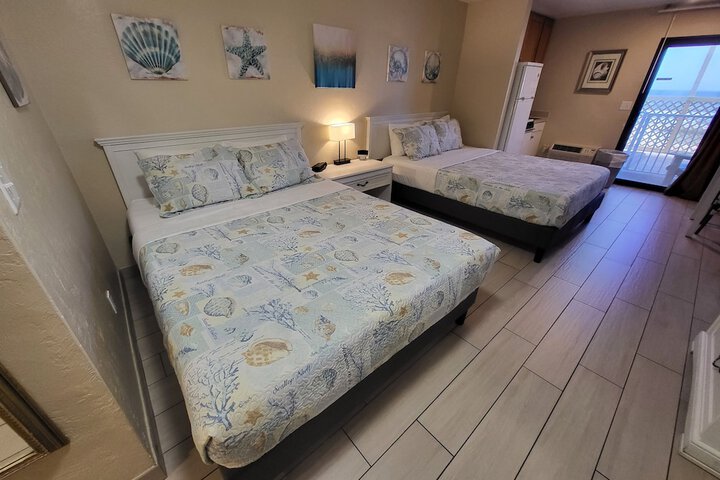 Room 35 of 64