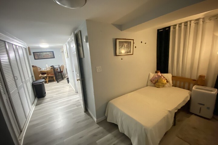Nice 2 bedroom Apt With Patio