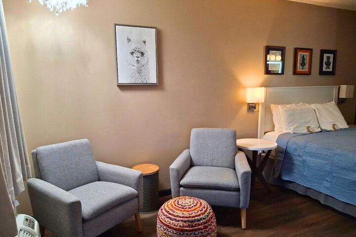Shady Acre Inn and Suites